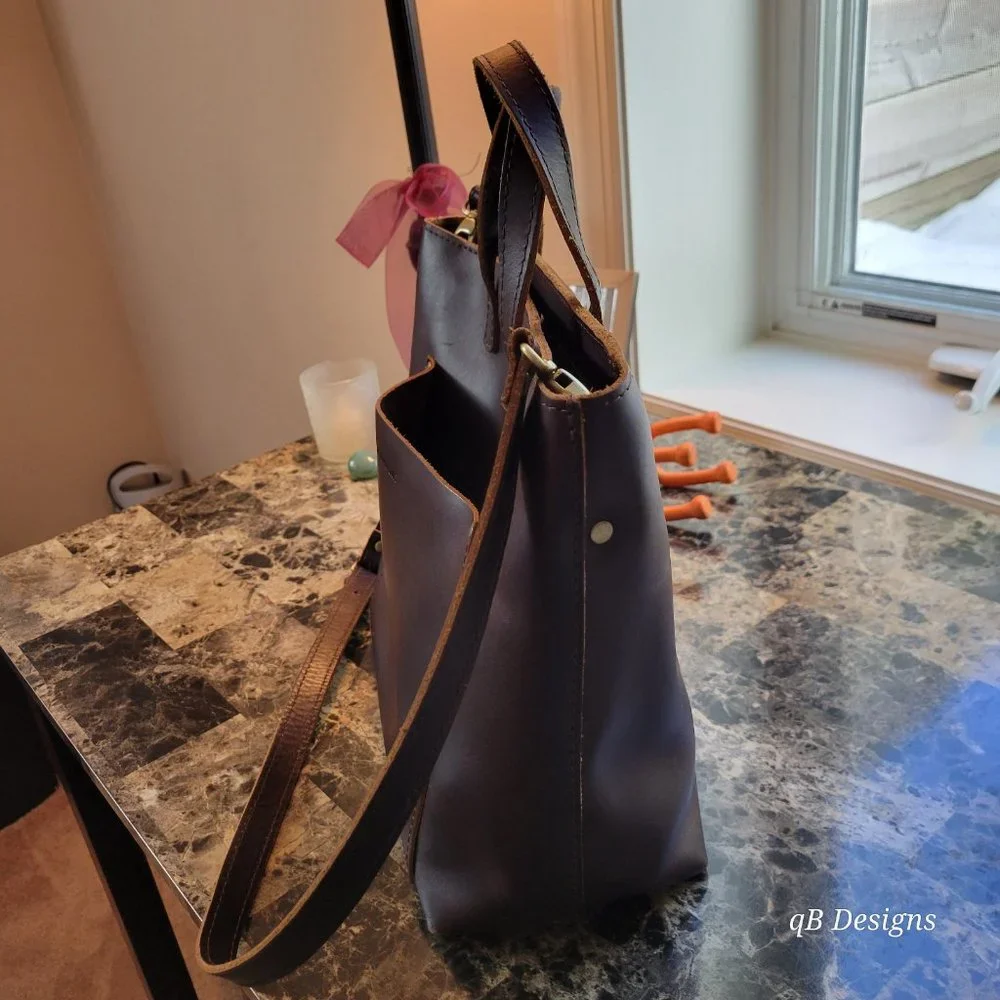 Portland Leather Medium Crossbody Tote w/Zipper, Grizzly - Picture 6 of 9